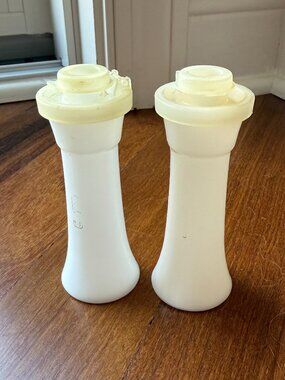Vintage Tupperware Hourglass Salt & Pepper Shakers